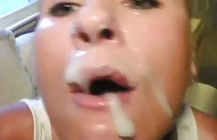 XXX माता-पिता के घर पर न होने पर बेटियों की मौज होती है