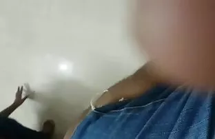 XXX युवा समलैंगिकों में एक पोर्न पार्टी होती है