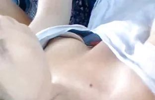 XXX एक जवान लड़की का घर का बना अश्लील वीडियो