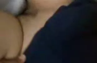 XXX विशाल स्तन के साथ चेक किशोर