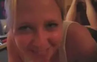 XXX शॉवर में गीला लैटिना सेक्स