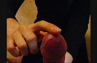 XXX खूबसूरत किशोर वेबकैम के सामने हस्तमैथुन करता है