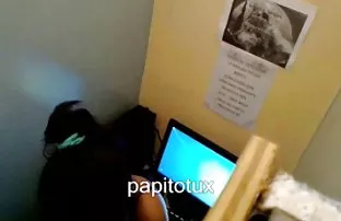 XXX पिता रसोई में जवान बेटी को चोदता है