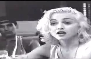 XXX यह एक जाल है! दो क्रूर लोगों ने एक महिला के साथ बलात्कार किया