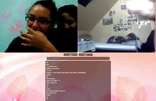 XXX कार्यालय में सिर पर एक विशाल गधे के साथ गोरा