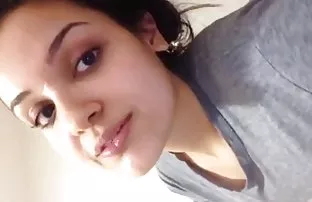 XXX मॉडल Lexi का आनंद लें