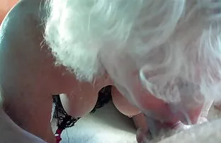 XXX एक युवा प्रेमी के साथ तीन परिपक्व मील का पत्थर