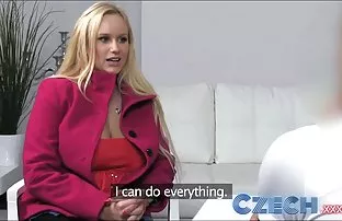 XXX आदमी बड़े स्तन के साथ सेक्स करता है