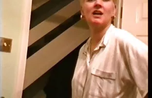 XXX गोरा बेटी बाप को चोदता है