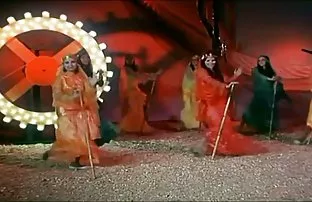 XXX रेप पीड़िता ने किया पागल का गला