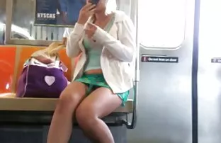 XXX रूसी किशोर ने घर में पोर्न शूट किया