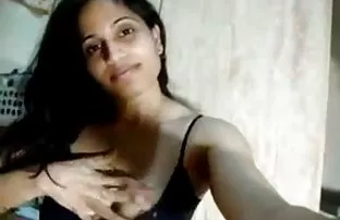 XXX बेटी ने रिकॉर्ड किया कि उसके पिता कैसे चुदाई करते हैं
