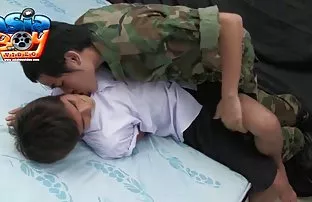 XXX स्पैनियल स्तन भी स्नेह और सेक्स चाहते हैं